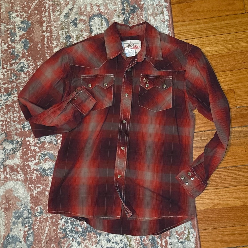 Wrangler snap shirt. Boys size Large.